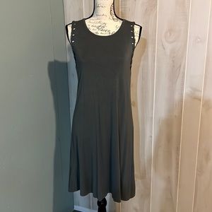 Women’s grey dress